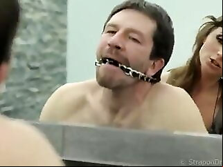 Strapon femdom bdsm